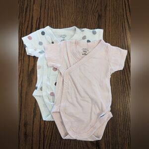 Modern Moments Gerber 0-3m bodysuits